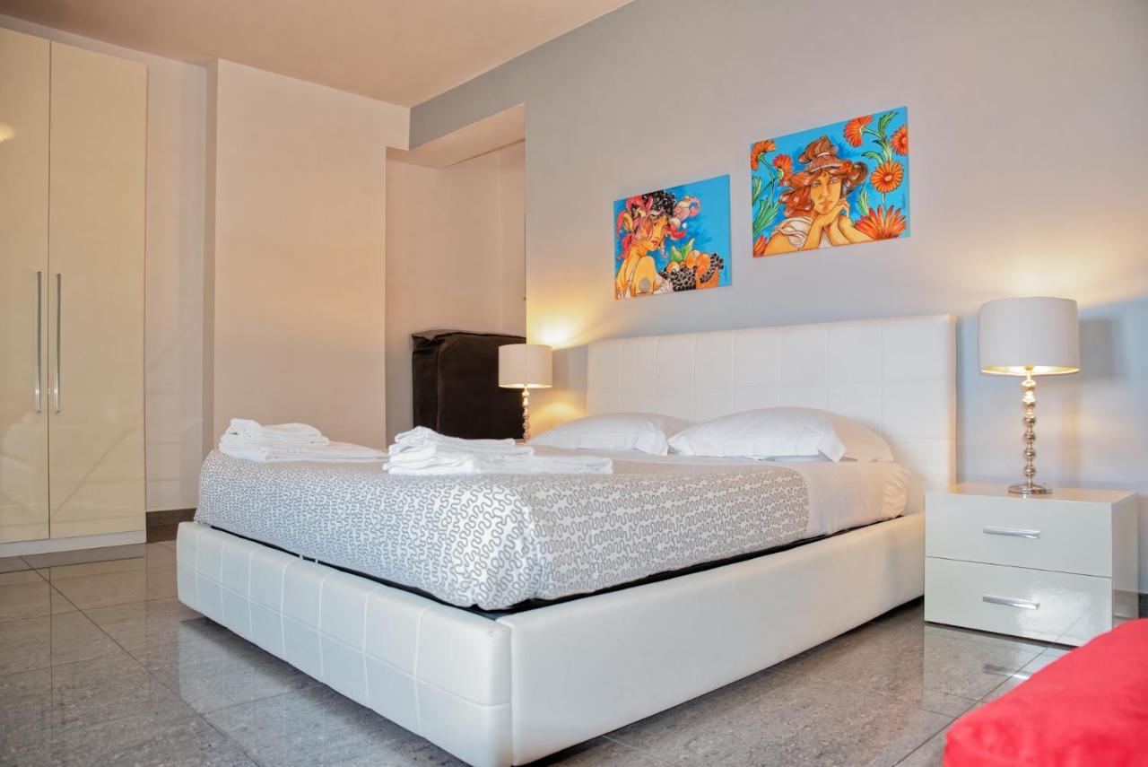 Palazzo Leo Suite And Apartment Lecce Luaran gambar